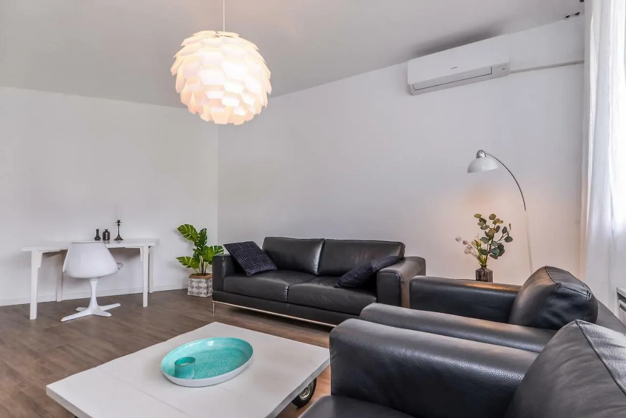 66 Apartment - Stylish Two Bedroom In Lozenets District By Flat Mаnager 索菲亞
